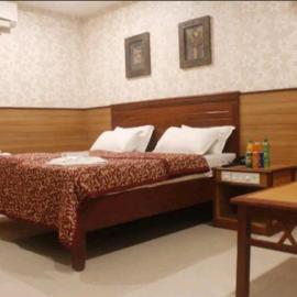 Hotel Chitra Park: Tiruchchendūr şehrinde bir otel