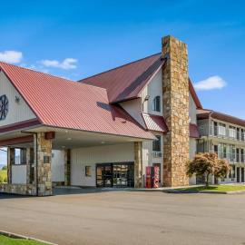 Red Roof Inn Dandridge, хотел в Дандрижд