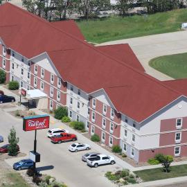 Red Roof Inn & Suites Dickinson, hotel u gradu Dikinson