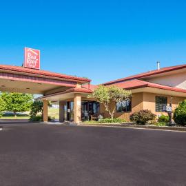 Red Roof Inn Shelbyville, отель в городе Шелбивилл