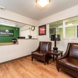 Fresno में, होटल HomeTowne Studios by Red Roof Fresno - West