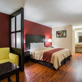 Red Roof Inn & Suites Scottsboro, Hotel in Scottsboro