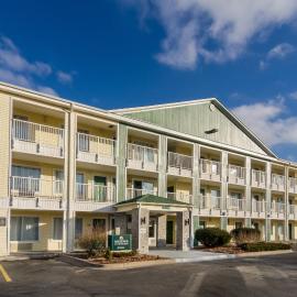 HomeTowne Studios by Red Roof Denver - Glendale/ Cherry Creek, hotel a Denver