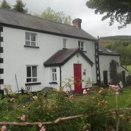Quarvue Farmhouse, Unique house with views of Mournes and Cooleys, Hotel in Ó Méith