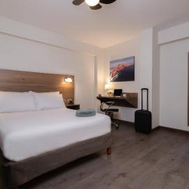 Hotel Alexander, отель в городе Трухильо