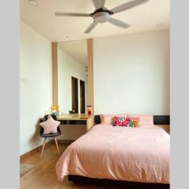 Landmark Residence 1, Pool View, Free WiFi, TV-box, Free Parking, Near Kajang, Mahkota Cheras, C180, MRT