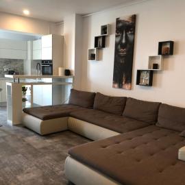 Luxury Westpark 2 Residence Lake View W6, hotel in Boekarest