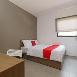 RedDoorz Syariah near Rumah Sakit Medika Dramaga, hotel em Bogor