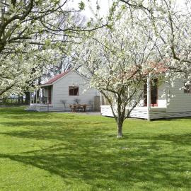 Terracotta Lodge & Cottages, hotel u gradu Carterton
