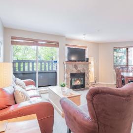 Deer Lodge 255 by Outpost Whistler