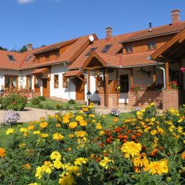 Faluszéli Vendégház - Boncz Porta – hotel w mieście Nagyrákos