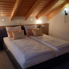 Maisonette Deluxe by fewo-amperland, hotel v destinaci Olching
