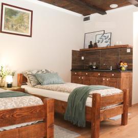 Pálma Apartmanok Szálláshely Százhalombatta 4a, Hotel in Százhalombatta