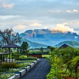 Viveda Wellness Resort, hotelli Nāsikissa