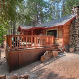 16 Chipmunks Holiday, hotel in Wawona