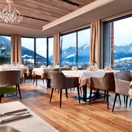 Hotel Bergkranz, готель у місті Мідерс