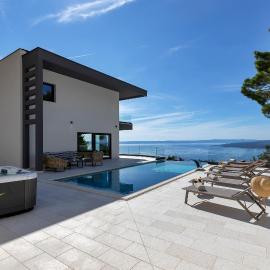 Villa Melody, hotel en Bast