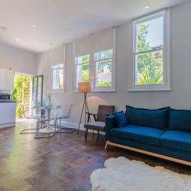 Classroom Flat Suite in a converted school in Fowey town centre, hotel a Fowey
