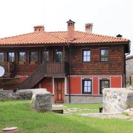 Red House, hotel sa Koprivshtitsa