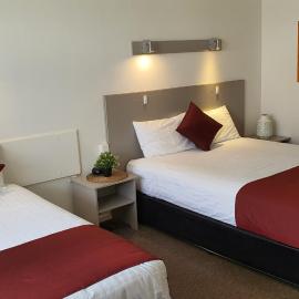 Cobb Inlander Motel, hotel u gradu Hay