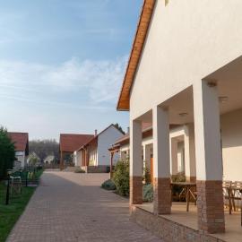 Kun Pista Vendégház, hotell i Vértesboglár