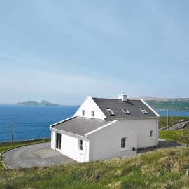 Allaghee Mor St Finians Bay by Trident Holiday Homes, hotel em Ballinskelligs