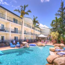 Cairns Queenslander Hotel & Apartments โรงแรมในแคนส์