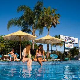 The Cubana Ballina โรงแรมในบัลลินา