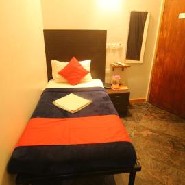 Le Apex Home Stay