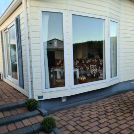 Strandhut 64, hotel in Sint Annaland