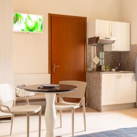Happy Sea Home - monolocale sul mare con piscina, hotell sihtkohas Albinia