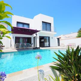 Holiday Home Norfeu by Interhome, hotel in Empuriabrava