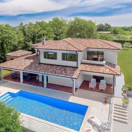 Holiday Home Fratrici by Interhome, hotell i Murine