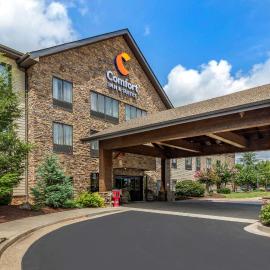 Comfort Inn & Suites Blue Ridge, hotel di Blue Ridge