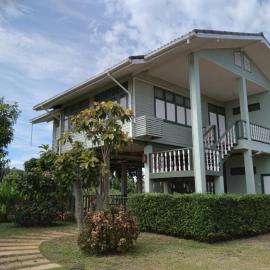 Green Home by Canal, hotel in Ban Tha Long Hip