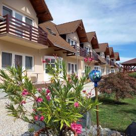 Petrovics Apartmanház 1, hotel Bükben