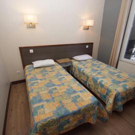 Hôtel Le Bellevue - Paris Porte d'Orléans, hotell i Cachan