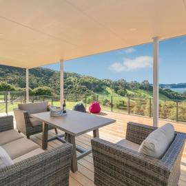 Peace and Paradise - Whitianga Holiday Home