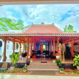 RedDoorz At Artomoro Guest House, hotel em Yogyakarta