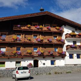 Pension Garni Hochmoos, hotel din Lermoos