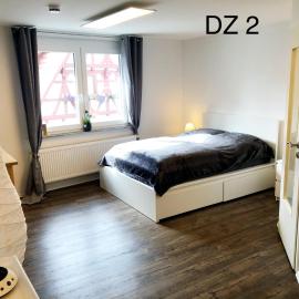 Lisas Gästehaus, hotel a Neckartenzlingen