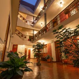 Hotel San Isidro Inn