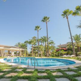 Villa Aldar, hotel v mestu Albir