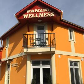 Tó- Party Panoráma Panzió & Wellness, hotel u gradu 'Kiszombor'