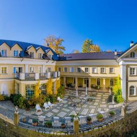 Hotel Stary Zdrój, hotell i Świeradów-Zdrój