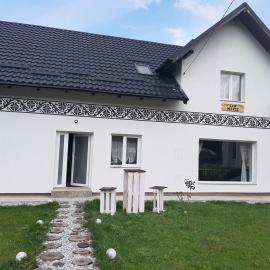 Eva House, hotel a Ciocăneşti