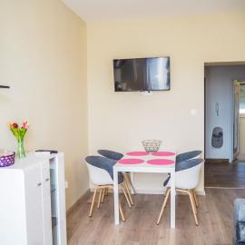 Holiday Apartmanház