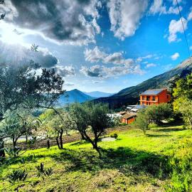 Resort San Nicola - Restaurant and Wellness Fitness, hotel Polizzi Generosában