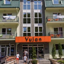 Clinic for Rehabilitation Vujan, viešbutis mieste Čačakas