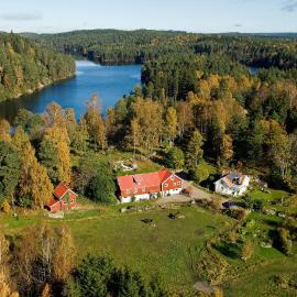 Finas Torpgård B&K, hotel en Gällinge